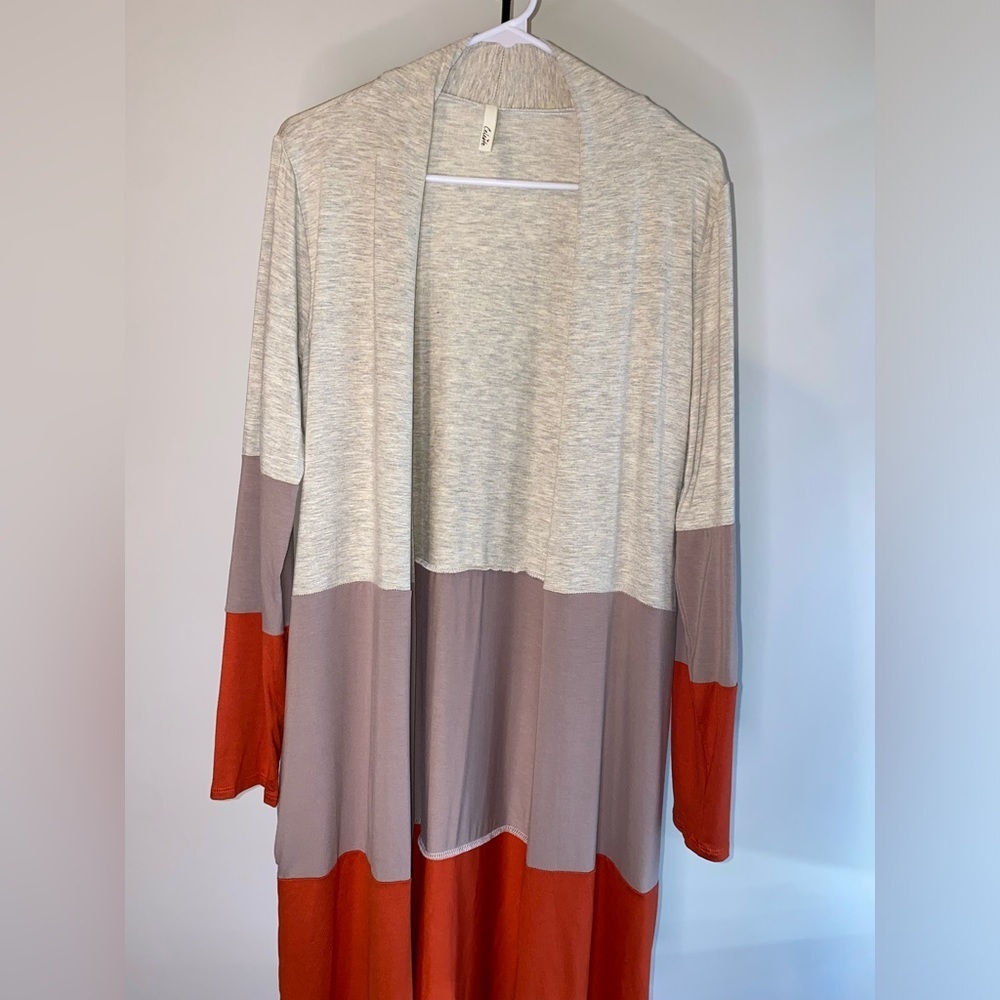 Long duster/cardigan by Celeste in size medium - nwot/never worn